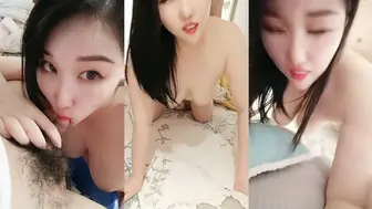 巨乳骚货躺在床上白皙大奶波涛汹涌，和炮友啪啪深入虎穴，露脸口交，白虎粉嫩