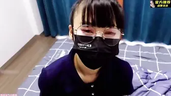 【云南兄妹门】对白刺激！骗炮表妹大龟头撕裂阴道求饶