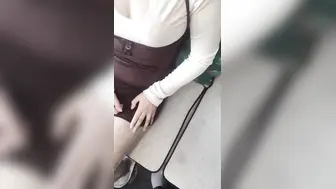 海角叔嫂乱伦哥哥睡觉时猛操 嫂子开档情趣内射高潮