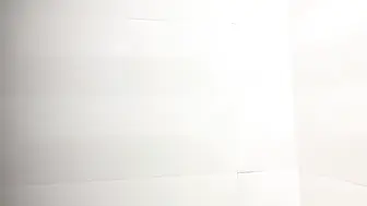 18岁眼镜学生妹，跳蛋玩穴水汪汪