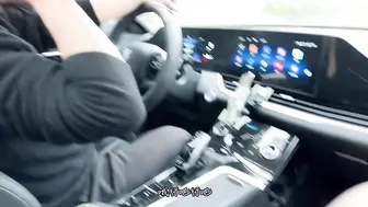 乱伦与性感黑丝小姨子在野外车震，对话刺激