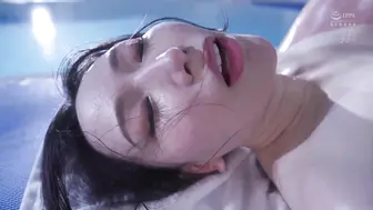 MEYD-844 [中文字幕] 佐山愛 - 夜晚中泳池輪姦 在夜晚被侵犯的人妻女教師