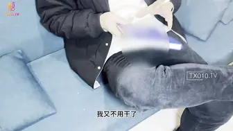 [糖心Vlog]【巨乳萝莉】没钱交租，死肥宅房东让她肉偿 3000的房租必须要射到逼里面 - 情深叉喔